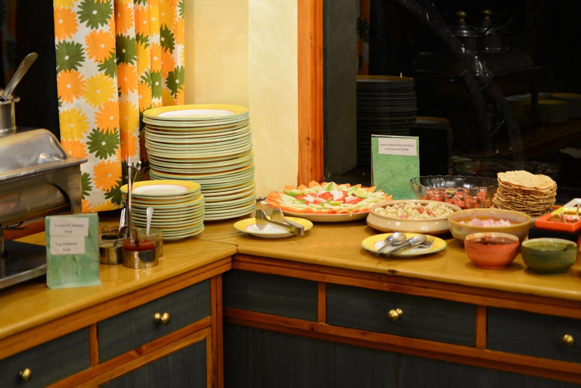 Honeymoon Inn Shimla Bagian luar foto