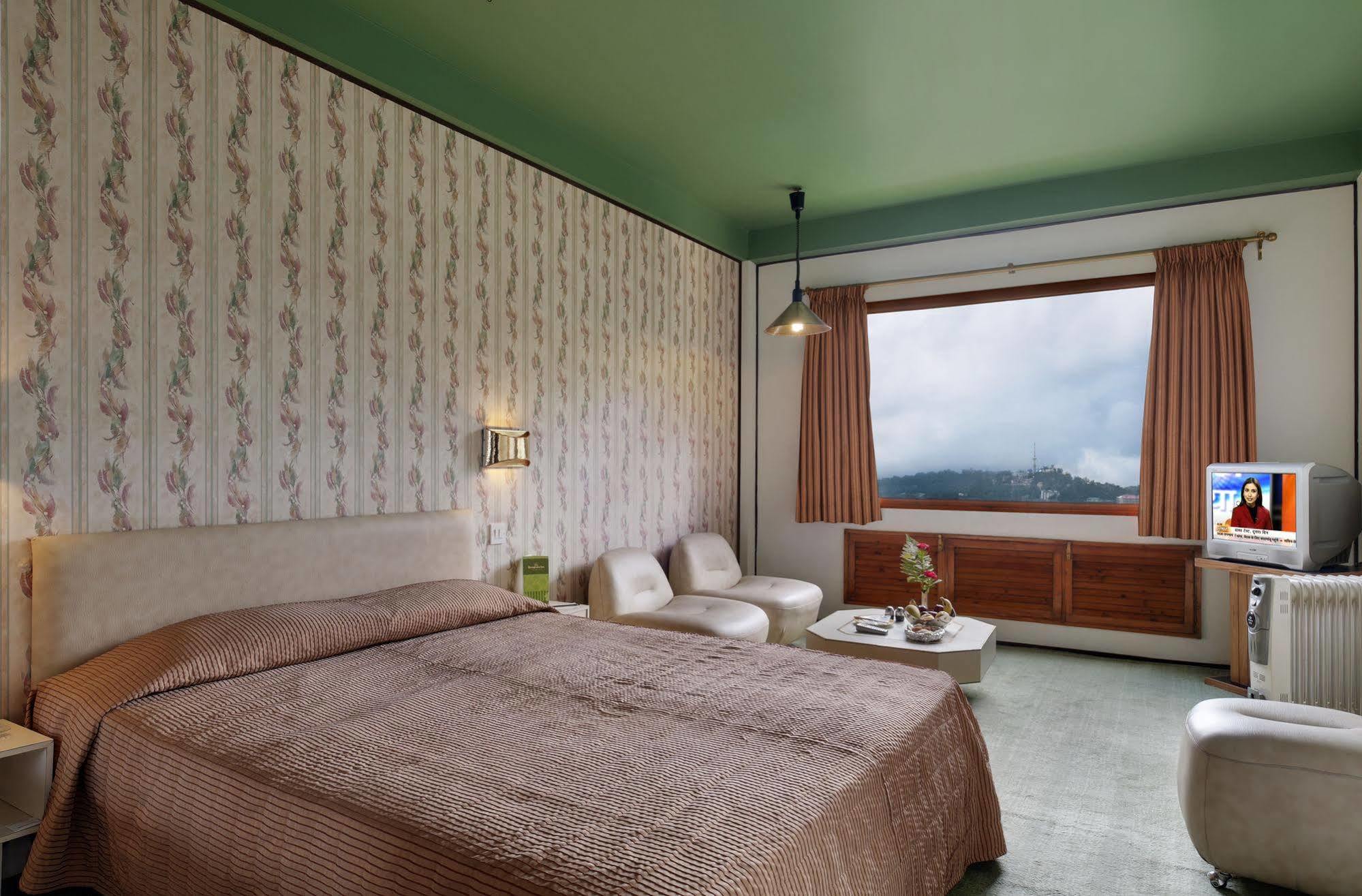 Honeymoon Inn Shimla Bagian luar foto